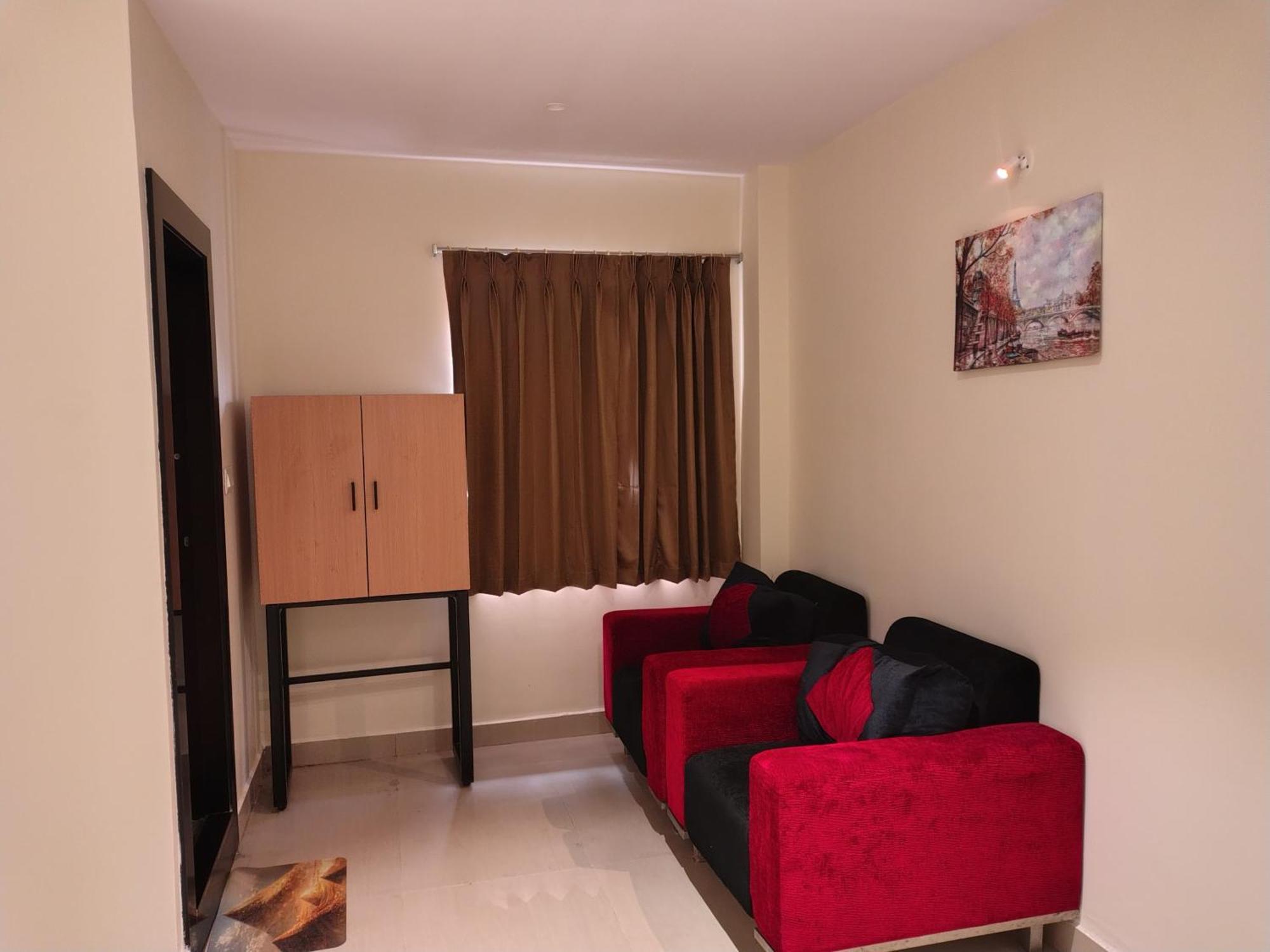 Vizianagaram Hotel Blueearth מראה חיצוני תמונה