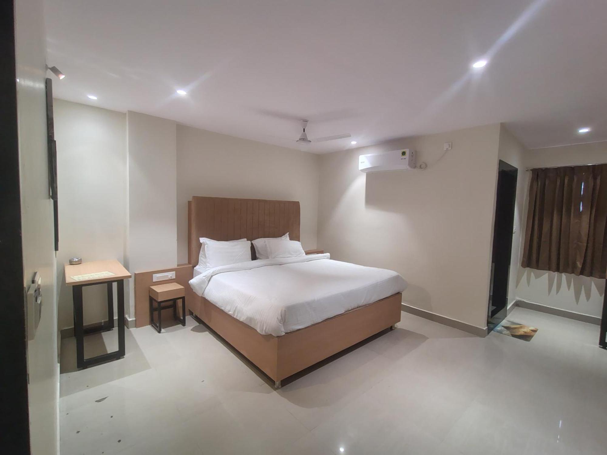 Vizianagaram Hotel Blueearth מראה חיצוני תמונה